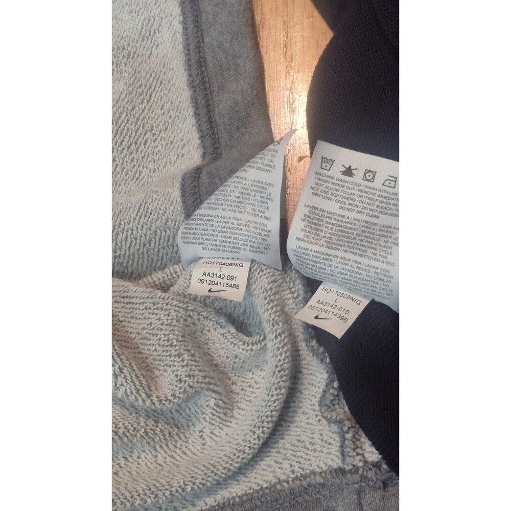 Lot of 2 Nike Sportswear Futura Toss Logo AOP Sweatshirts Women's Size Large - Picture 12 of 12